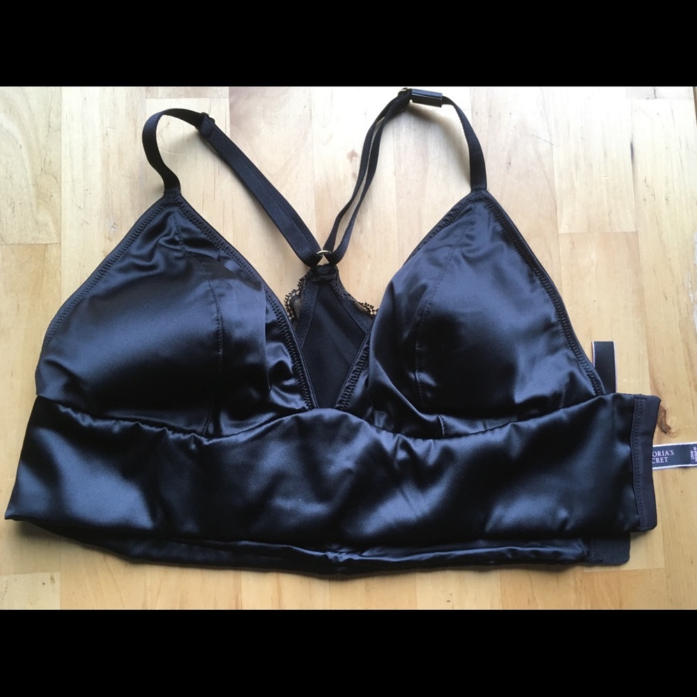 NWOT Victoria’s Secret Black bralette size Large